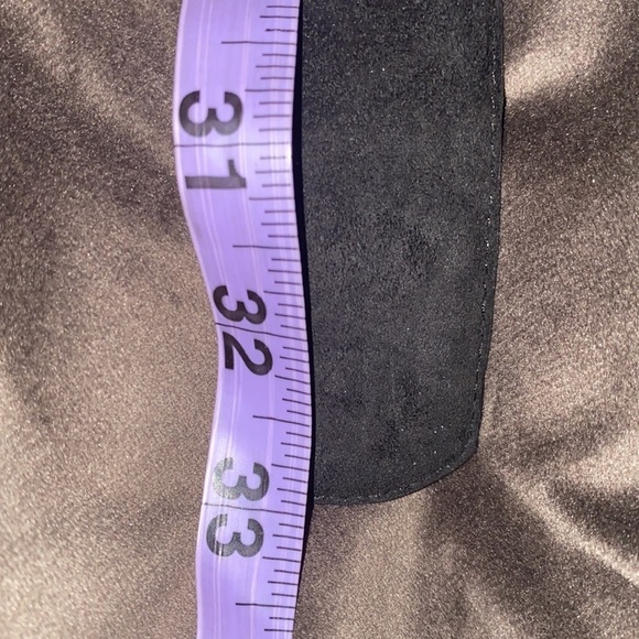 Danier Leather black suede leather gold buckle belt  Sz Petite Small - Picture 6 of 11